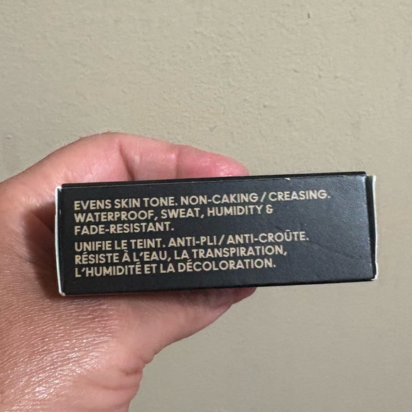 MAC Studio Fix Powder Plus Foundation in C45 - Picture 14 of 15